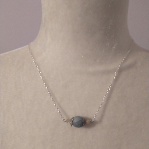 Necklace - Picture 2 of 7